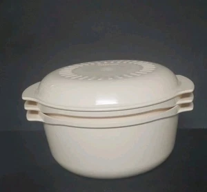 Vintage Tupperware Stacking Microwave Cookware 3qt & 1 3/4 Q Almond Color W/Lid - Picture 1 of 6