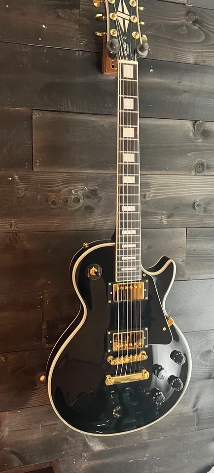 Custom les paul electric guitar Glossy Black Beauty Finished gold hardware - Image 1 of 4