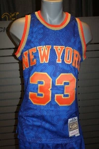 Mitchell und Ness NBA CNY 4.0 Swingman Jersey - New York Knicks- Patrick Ewing - Picture 1 of 7
