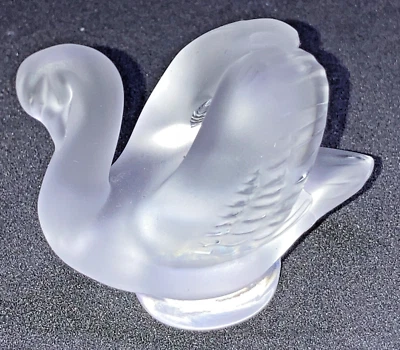Lalique Crystal France frosted glass Swan figurine paperweight small  signed - Image 1 of 4