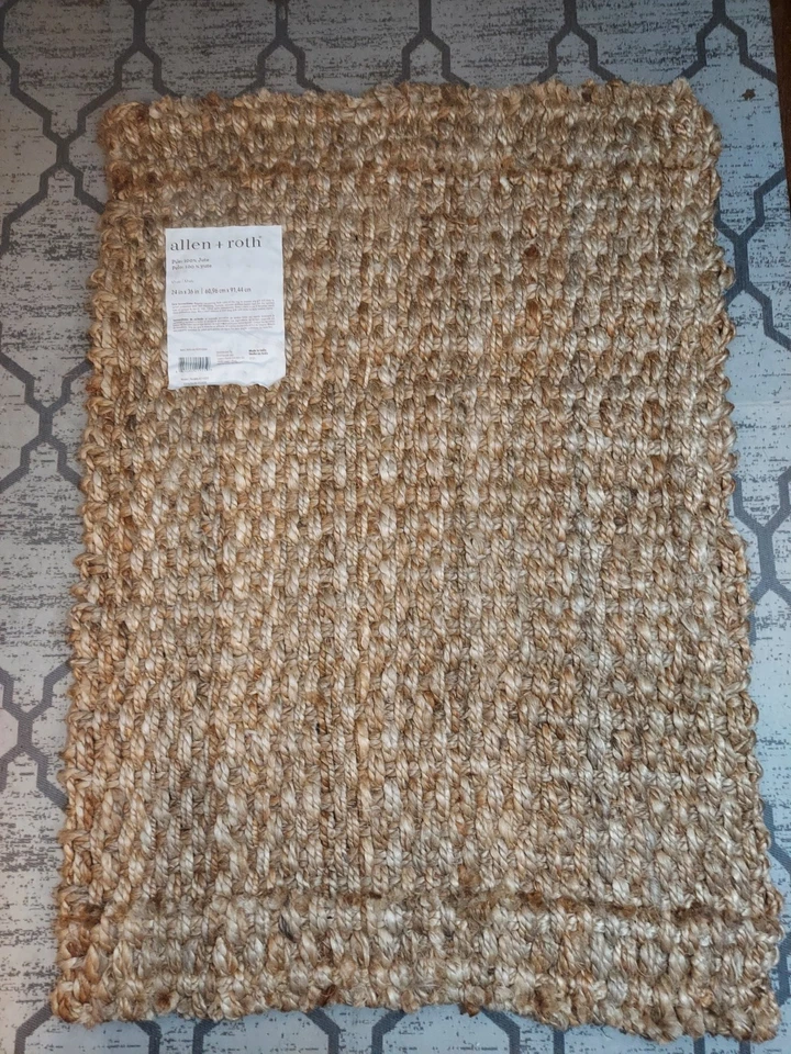 Прямоугольный желтовато-коричневый плетеный джутовый небольшой ковер Allen Roth 24 дюйма x 36 дюймов - Изображение 1 из 4