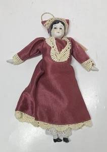 Antik Porzellan Porzellan Kopf Hände Füße 8" Puppe Spitzenborte Kleid Ornament Japan - Bild 1 von 2