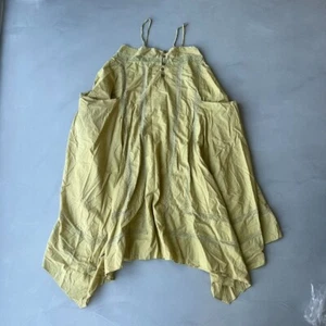 Vestido midi con dobladillo pañuelo insertado de encaje Free People. Verde. XS. PVP £108. - Imagen 1 de 5