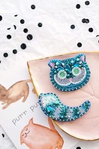 DIY Jewelry making kit "Cheshire Cat", Seed beaded brooch, Bead Embroidery Kit - Picture 1 of 3
