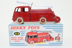 Dinky No 32E BERLIET FOURGON INCENDIE Fire Truck - Meccano Ltd - France - Boxed