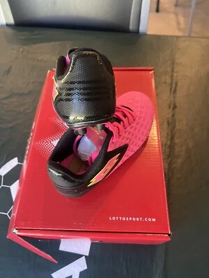 Botines de fútbol para mujer Lotto Forza Elite II rosa/negro talla 2 nuevos  Foto 1 de 4