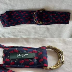 J.Crew Seidengürtel D-Ring Bambus Metallschnalle Kirschmuster klein mittelblau rot - Bild 1 von 10