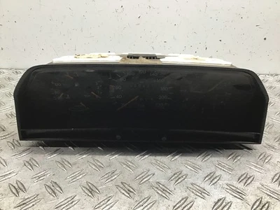 Tacho Mercedes-Benz 190 (W201) 190 E 1.8 80kW 109PS 2015432921 Kombiinstrument - Bild 1 von 2