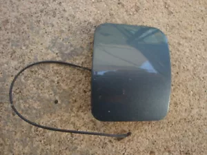 MERCEDES SL R230 AMG SL500 SL55 SIDE SKIRT JACK COVER LEFT REAR 2306983930 - Picture 1 of 2