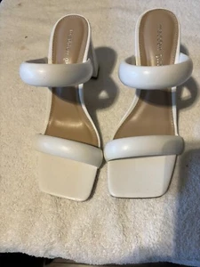 Madden Girl Open Toe Pumps Heels Shoes .. Size 7/8 - Picture 1 of 2