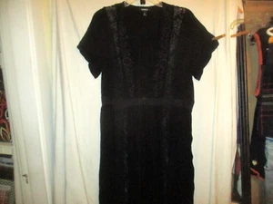 Black Torrid 0 Goth Dress Calf Midi Crinkle Rayon Lace Insets Short Sleeve Layer - Picture 1 of 6