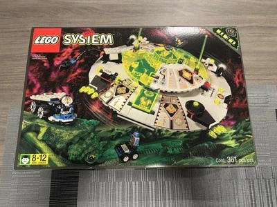 LEGO System: UFO Alien Avenger (6975) In 1997 New, Sealed, Retired  - Image 1 of 4