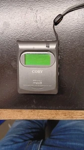 Reproductor de MP3 Coby MP-C640 128 MB con radio FM - Imagen 1 de 4