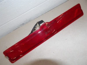 94-96 CADILLAC DEVILLE 16518361 LEFT REAR SIDE MARKER QUARTER PANEL LIGHT LAMP - Picture 1 of 3