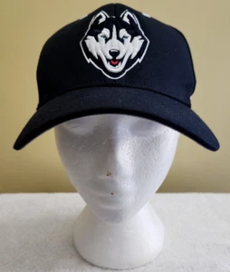 UCONN Huskies Zephyr NCAA Basketball Fitted Cap Hat Used M Connecticut - Picture 1 of 5