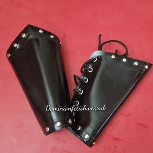 Latexhandschuhe Paar schwarzer Nieten Handgelenkmanschette schwer Gummi Zubehör Fetischkleidung UK - Bild 1 von 3
