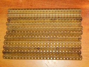 11 CORNIERES DE 25 TROUS DE 32cm réf 8 .PIECE MECCANO ANNÉES 36/58 BOITE 4a à 10 - Picture 1 of 2