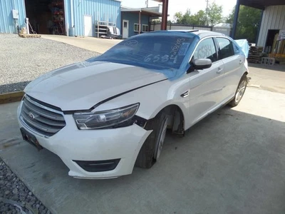 Windshield Wiper Motor Fits 13-19 TAURUS  - Image 1 of 4