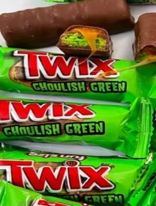 TWIX GREEN GHOULISH BISCOTTO CIOCCOLATO AL LATTE CARAMELLO SNACK FORMATO BARRETTA-BULK LIMITED!! - Foto 1 di 4
