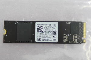 Western Digital PC SN740 512 GB M.2 2280 NVMe SSD interno (SDDPNQD-512G) - Foto 1 di 2