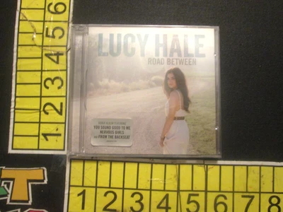 Road Between - Lucy Hale (CD) Foto 1 de 4