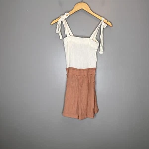 Mine white and peach lightweight romper - Picture 1 of 6