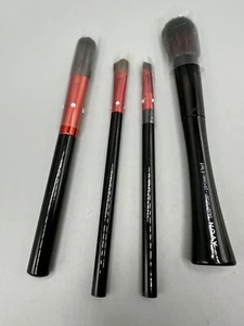 Avon Ergonomic Blush Brush New in a PVC Case + 3 Makeup Brushed Red rhinestone - Picture 1 of 2
