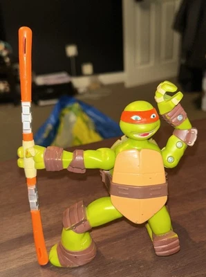 TMNT Ninja Strikin’ Mikey Michelangelo Figure Toy Teenage Mutant Turtles 2014 - Image 1 of 2