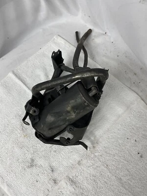 2003-2004 Honda CBR600RR CBR 600RR 600 suporte de emissões de vasilha de carvão 03 04 - Imagem 1 de 4