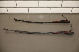 95-96 C4 Corvette Pair of LH&RH Wiper Arms No Blades - Picture 1 of 18