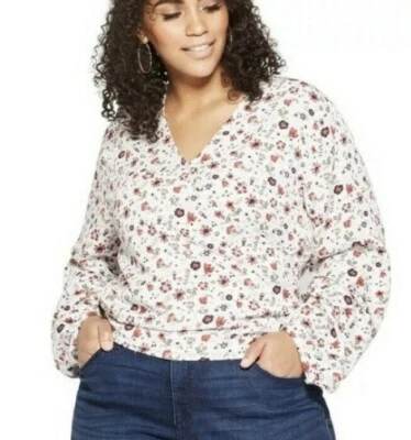 Женская футболка Rock by Junk Food размер XXL белоснежная с цветочным узором на завязках сбоку - Изображение 1 из 4