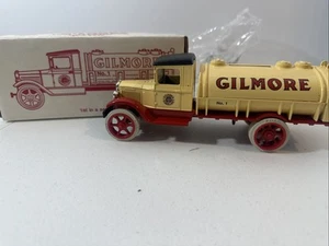 Ertl #9891UP 1:34 "Gilmore Oil #1" 1931 Hawkeye Oval Tanker Bank - Special Run - Picture 1 of 15