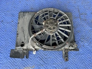 1993-1997 Volvo 850 850R Engine Cooling Fan Assembly & Shroud 2.4L OEM #4429E - Picture 1 of 11