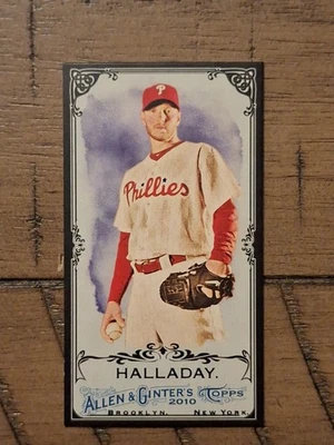 2010 Topps Allen & Ginter's - Roy Halladay #96 Mini Black Border - Image 1 of 2