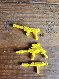 Vintage Gi Joe Dr Mindbender v2 3.75” Cobra ARAH Weapons Lot Yellow Guns - Picture 1 of 4