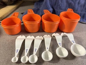Konvolut Tupperware Messbecher/Löffel  - Bild 1 von 7