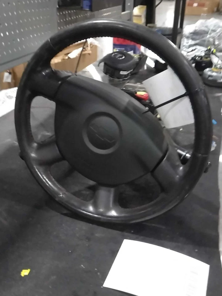 Columna de dirección usada se adapta a: Chevrolet Colorado 2012 columna cambio grado A Foto 1 de 4