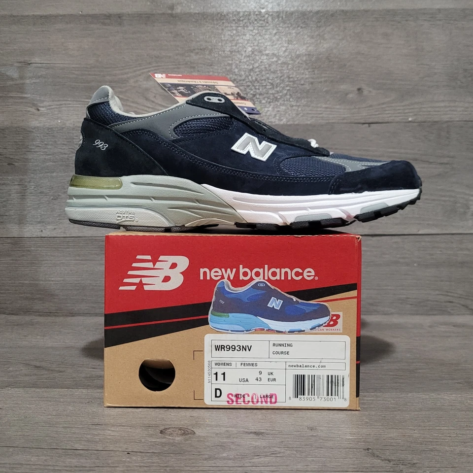 new balance 993 indigo blue womens size 11 Wide / mens size 9.5 D wr993nv - Photo 1/4