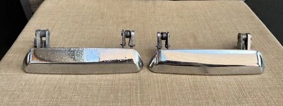 GENUINO MAZDA GIRATORIO 1971-78 RX3-808 SEDÁN-VAGÓN CROMO DIESTRO-IZQUIERDO MANIJAS DE PUERTA TRASERA! Foto 1 de 4