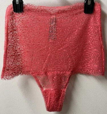 Sexy Tanga Panty Margarita Encaje Cuerpo Pequeño Victoria's Secret Cintura Alta Por Victoria Foto 1 de 4