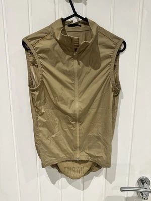 Chaleco ligero Rapha Pro Team talla XS marrón dorado Foto 1 de 4
