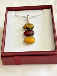 Vintage Sterling Silver Pendant With 3 Oval Amber Stones & New 18" Chain - Picture 1 of 6