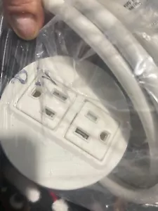 USED Byrne Node 2-Outlet Corded 15A 125V 60Hz White BE03359-2-0-DZA-120 (V9) - Picture 1 of 3