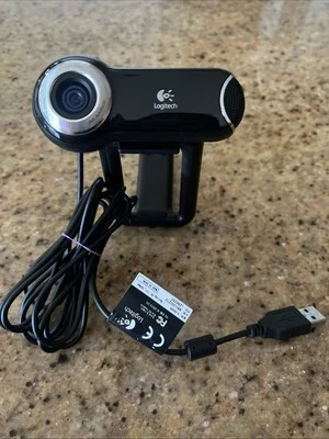 Logitech WebCam Pro 9000 for Business Or Everyday Use - Image 1 of 4