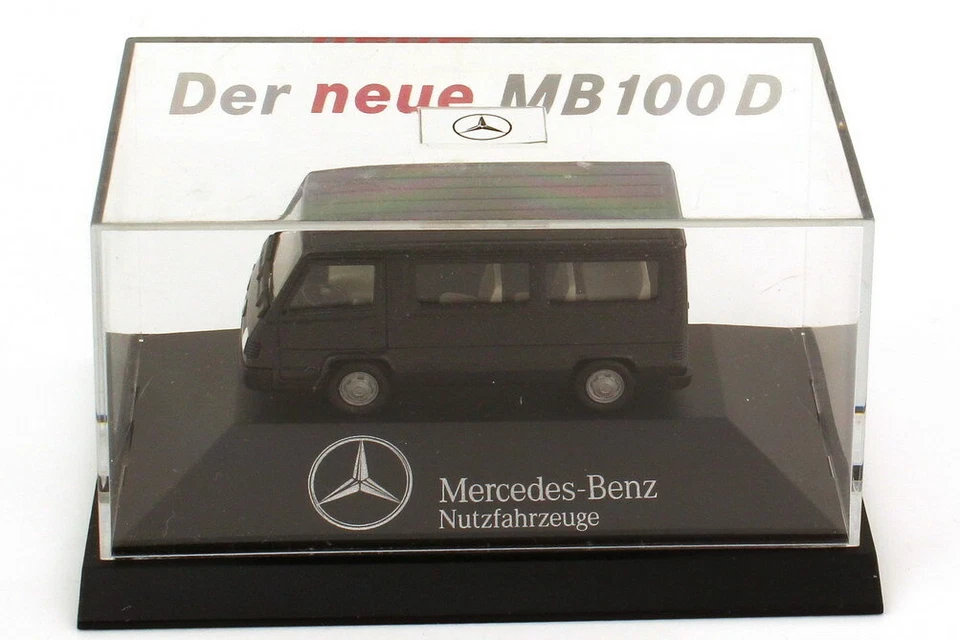 HERPA Mercedes-Benz MB 100 D Bus nero.  "Der neue MB 100 D" scala HO 1:87 - Immagine 1 di 1