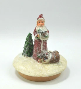 Resin Candle Topper Old Time Santa with Toys & Christmas Tree Glittery - Picture 1 of 8