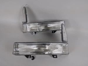 fits 99-04 Ford Super Duty F250 F350 Excursion Clear Bumper Signal Lights Pair - Picture 1 of 1