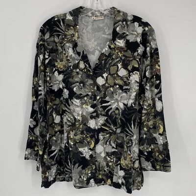 Top Tianello M Mediano Negro Verde Floral Pixelado Boho Artístico Arte Para Usar Foto 1 de 4