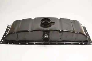 Tanque radiador superior (metal) + 2 juntas, tractor modelo 600/611/615/650/652/UMZ - Imagen 1 de 6