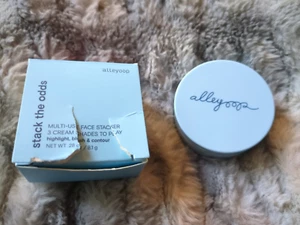 ALLEYOOP Stack the Odds | Sassy Pants | Stackable Highlight + Blush + Contour - Picture 1 of 1